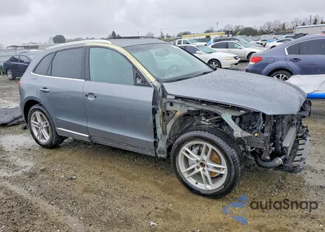 2015 Audi Q5 Premium Plus z USA, uszkodzony, nr VIN WA1LFAFP0FA138060